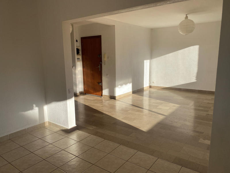 Appartement - 76 m² - 3 pièces