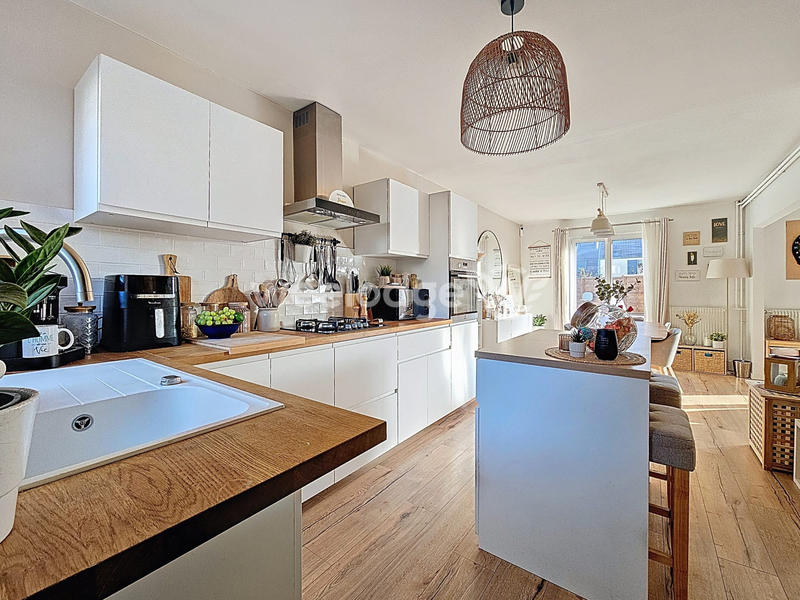 Maison - 91 m² - 5 pièces