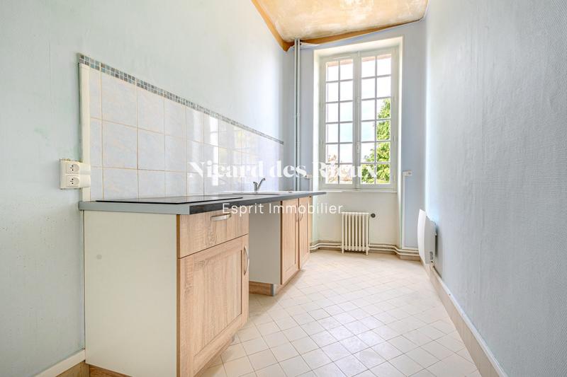 Maison - 344 m² - 12 pièces