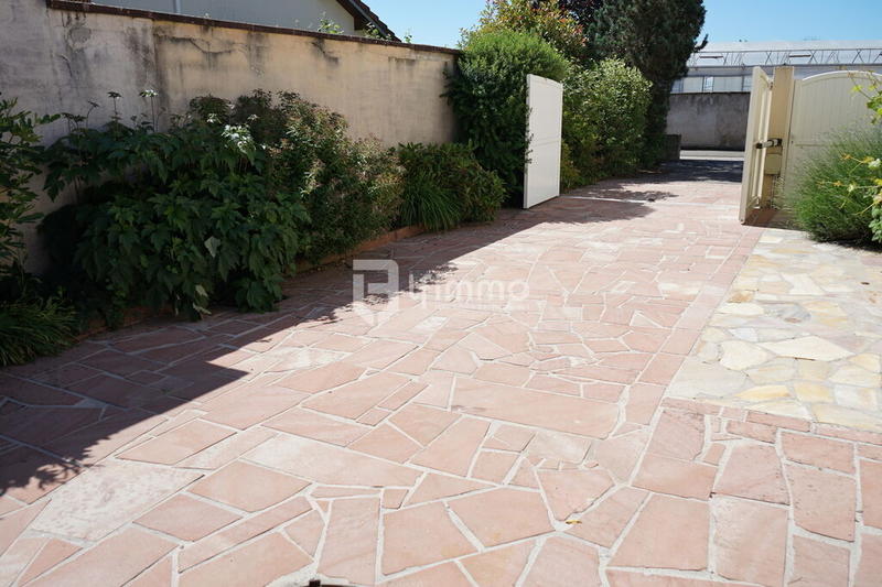 Immeuble - 500 m² - 12 pièces