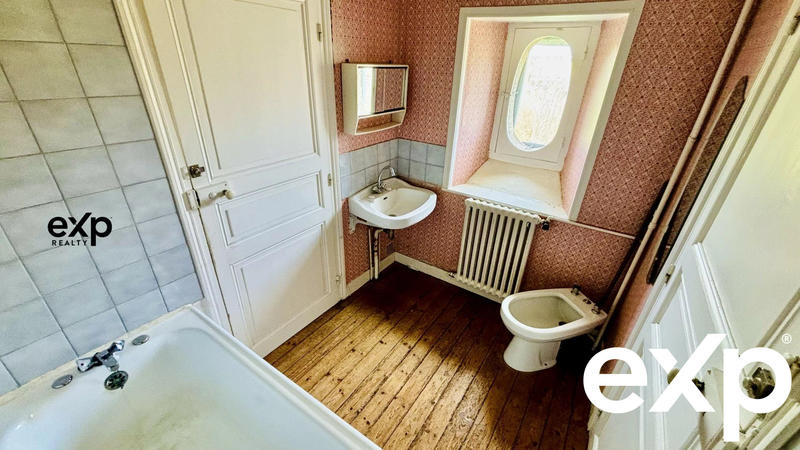 Maison traditionnelle - 143 m² - 7 pièces