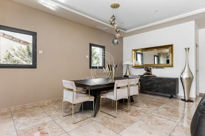 Villa - 169 m² - 5 pièces