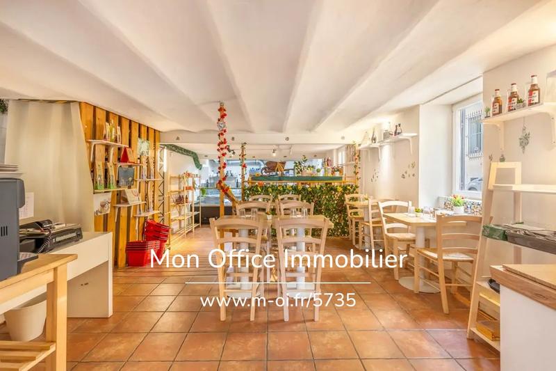 Fonds de commerce - Local commercial - 140 m²