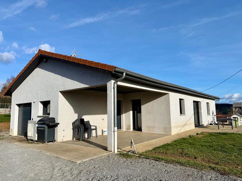 Maison - 110 m² - 4 pièces