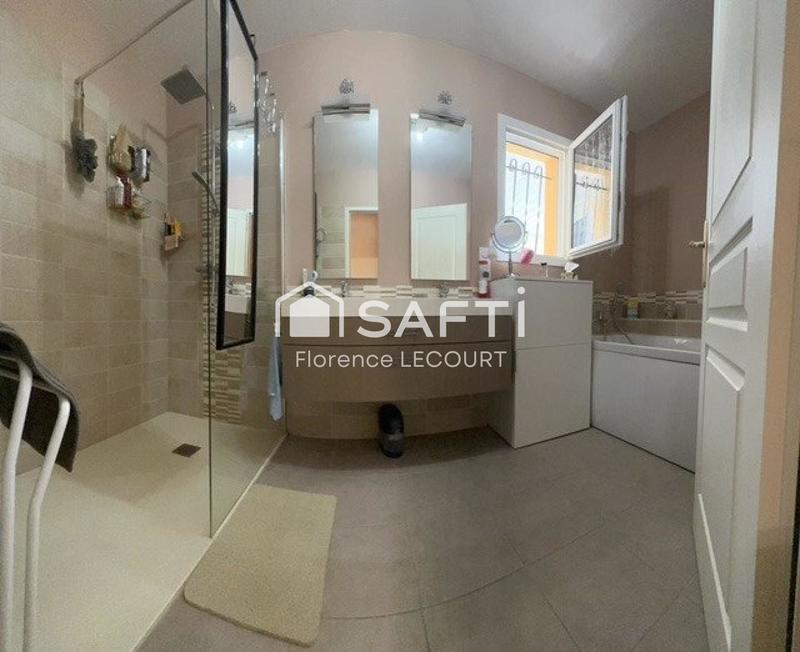 Maison - 128 m² - 4 pièces