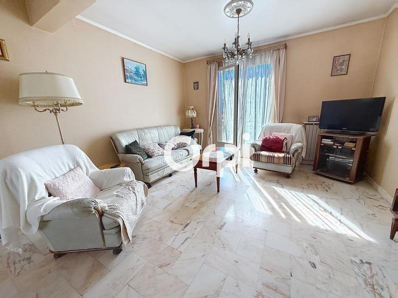 Maison - 167 m² - 6 pièces