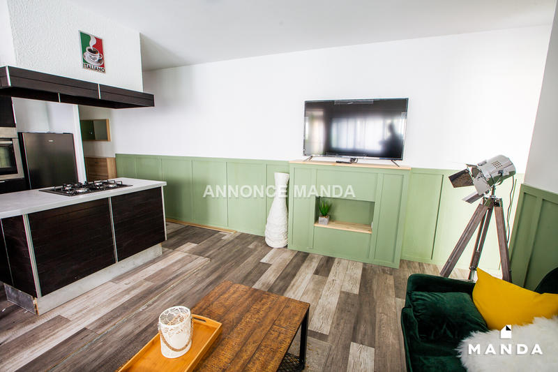 Chambre - 12 m² - 6 pièces