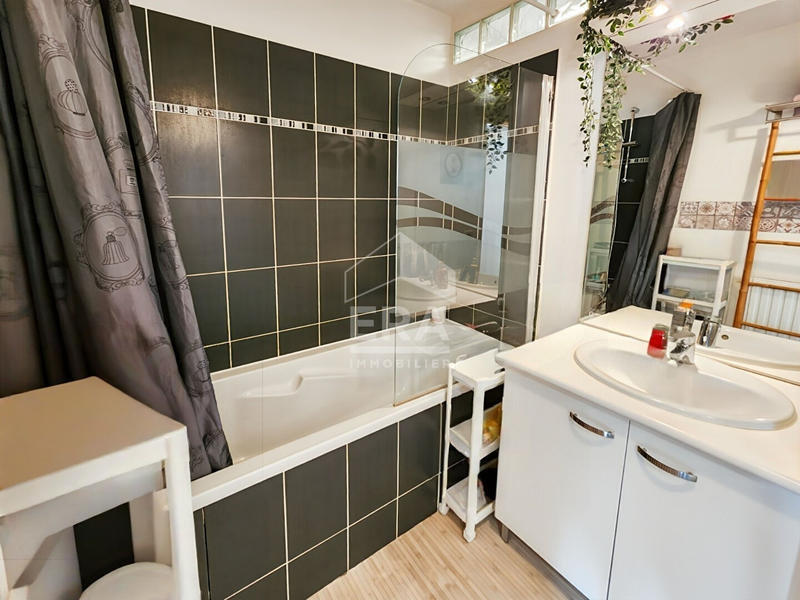 Maison - 140 m² - 7 pièces