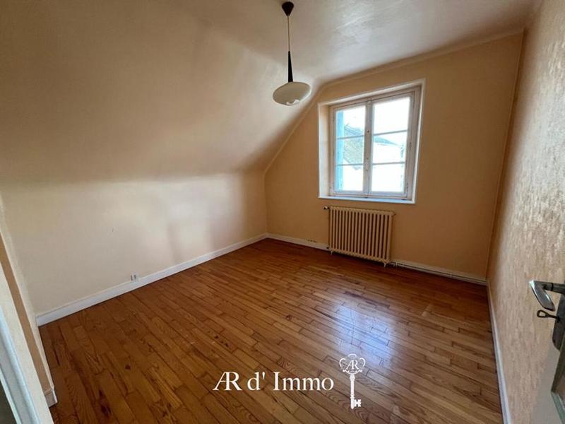 Maison - 85 m² - 5 pièces