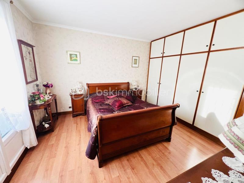 Maison - 159 m² - 7 pièces