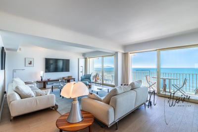 Appartement - 201 m² - 5 pièces