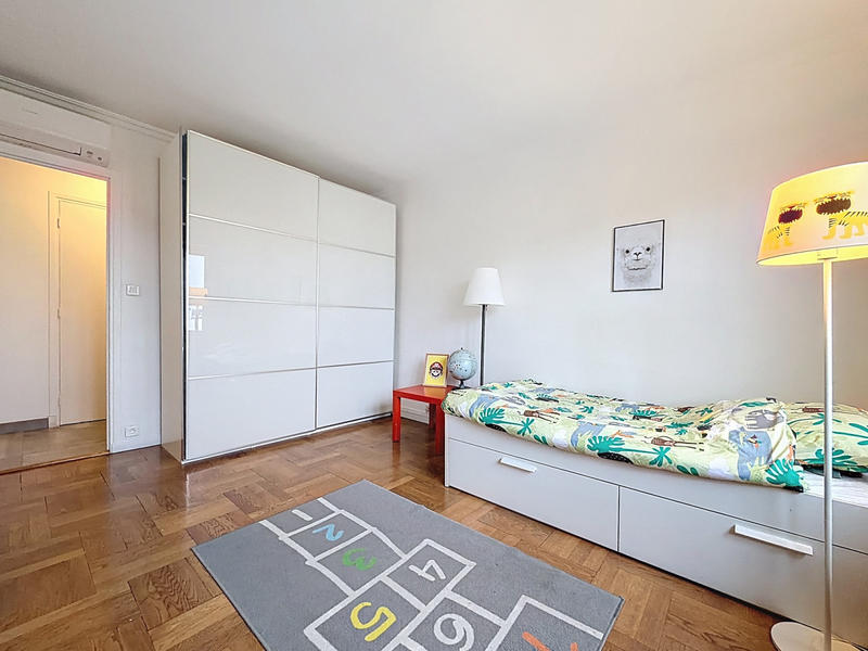 Appartement - 80 m² - 3 pièces