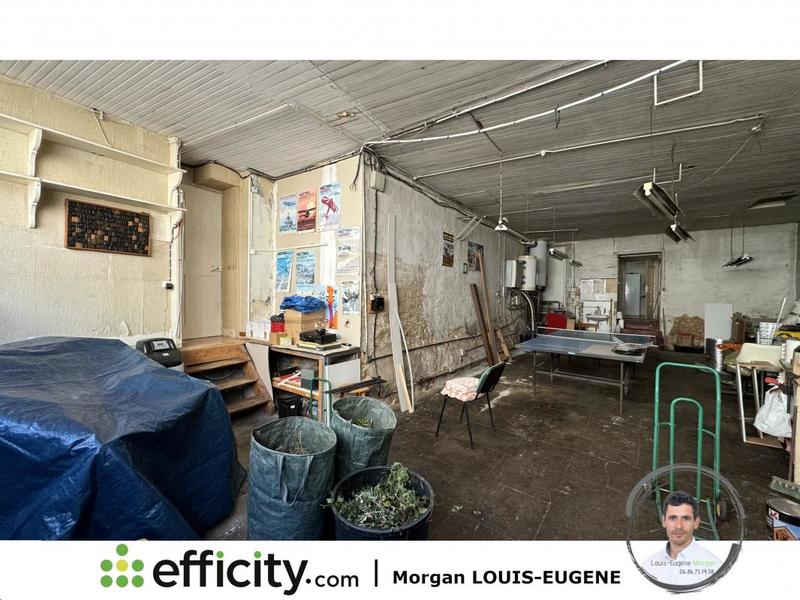 Maison - 282 m² - 10 pièces