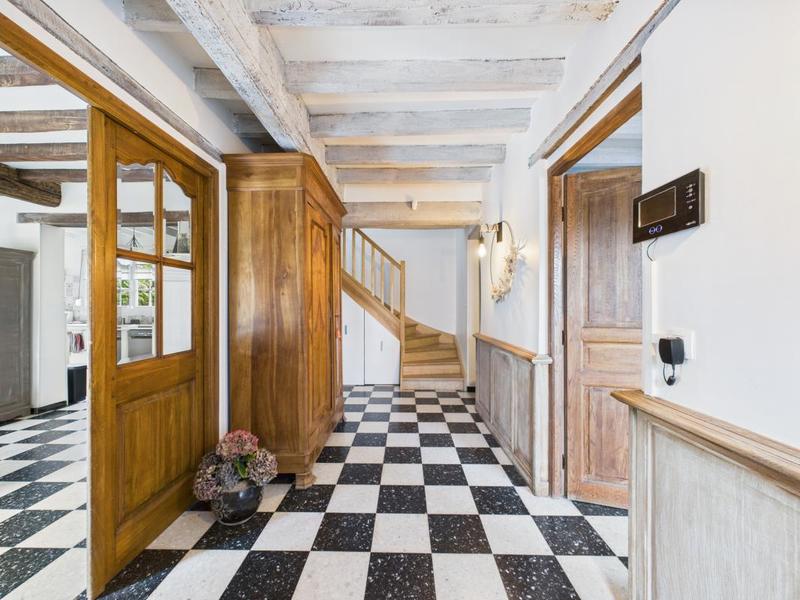 Maison - 178 m² - 7 pièces