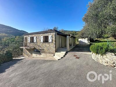 Maison - 122 m² - 4 pièces