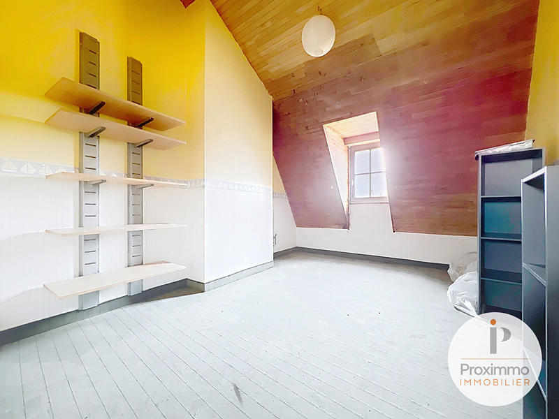 Maison - 231 m² - 7 pièces