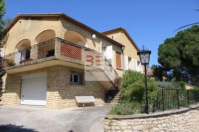 Villa - 228 m² - 10 pièces