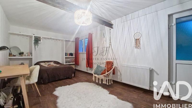 Maison - 177 m² - 7 pièces