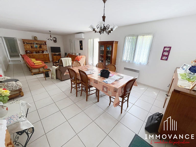 Villa - 200 m² - 6 pièces