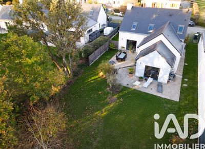 Maison - 161 m² - 6 pièces