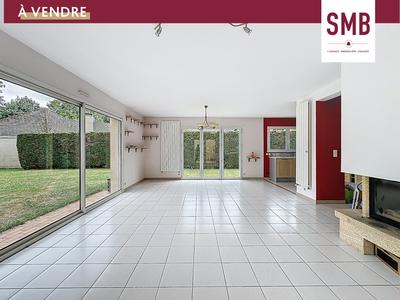 Maison - 137 m² - 6 pièces