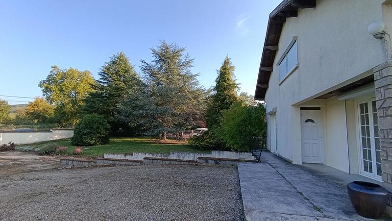 Maison - 122 m² - 7 pièces