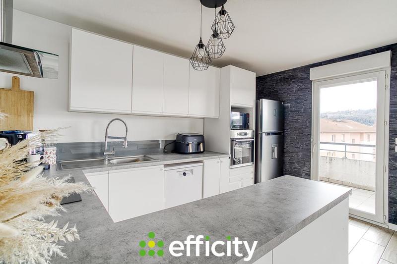 Appartement - 65 m² - 3 pièces