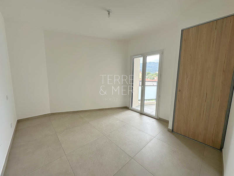 Appartement - 86 m² - 4 pièces