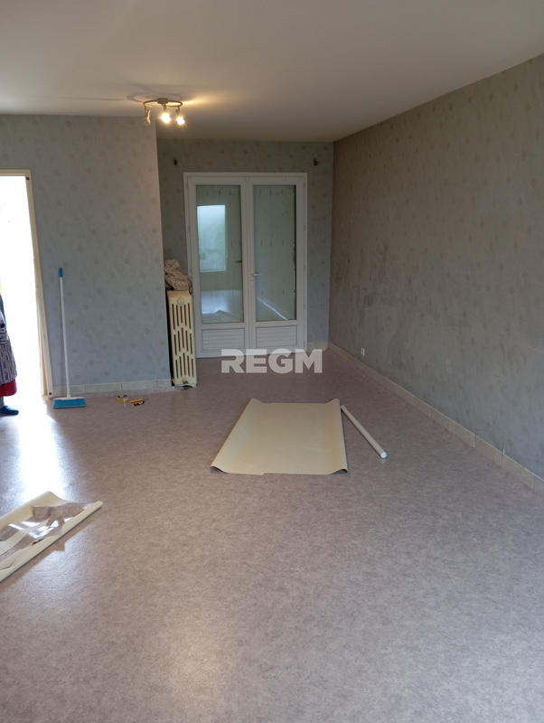 Maison - 92 m² - 6 pièces