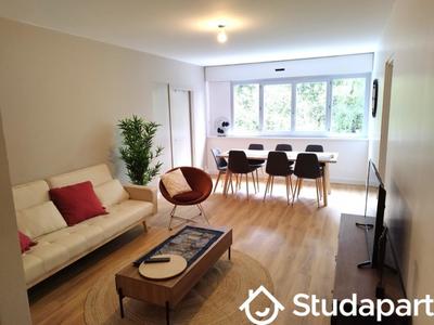 Chambre - 15 m² - 1 pièce