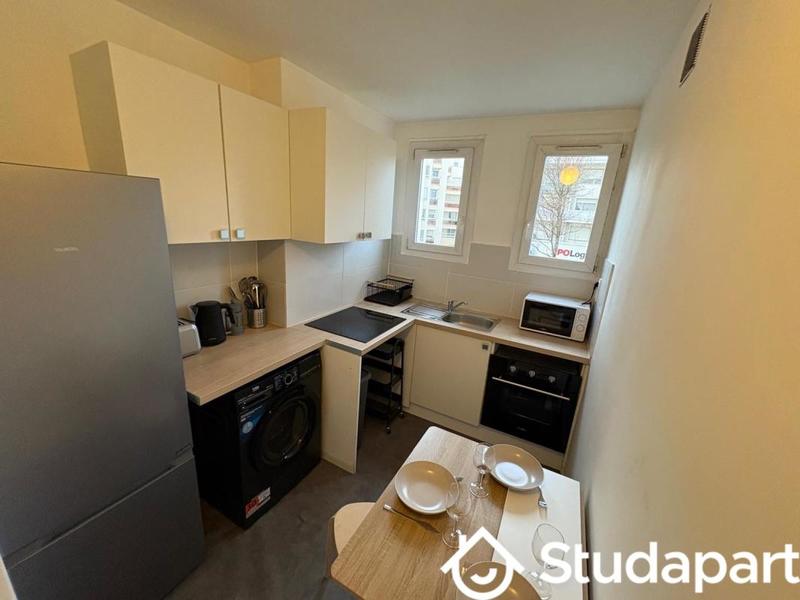 Chambre - 9 m² - 1 pièce