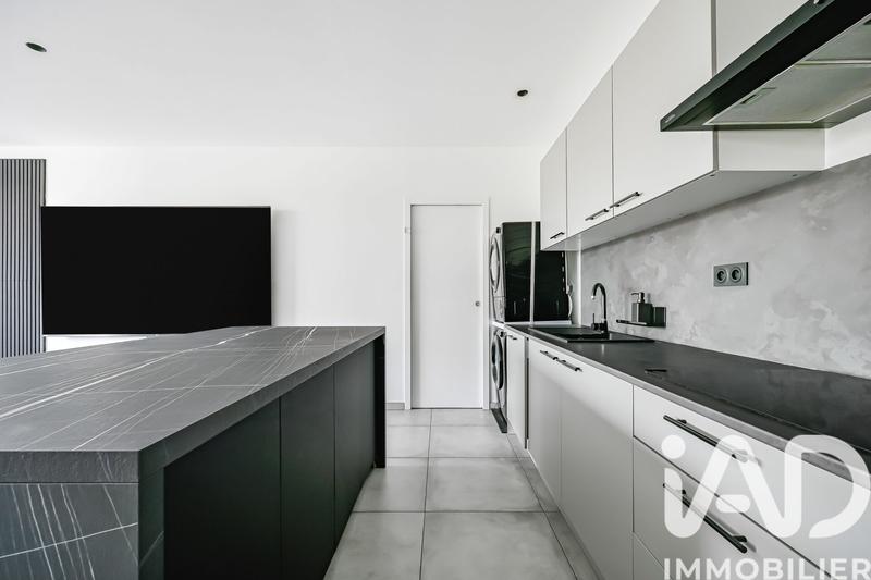 Appartement - 182 m² - 7 pièces