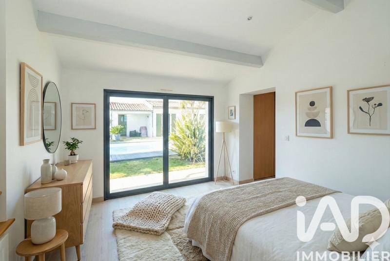 Maison - 219 m² - 6 pièces