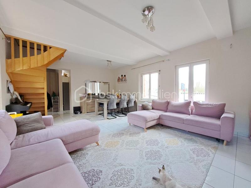 Maison - 90 m² - 4 pièces