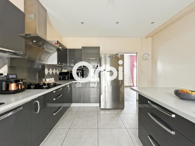 Villa - 141 m² - 5 pièces