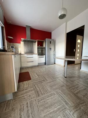 Local d'activités - 221 m² - 6 pièces