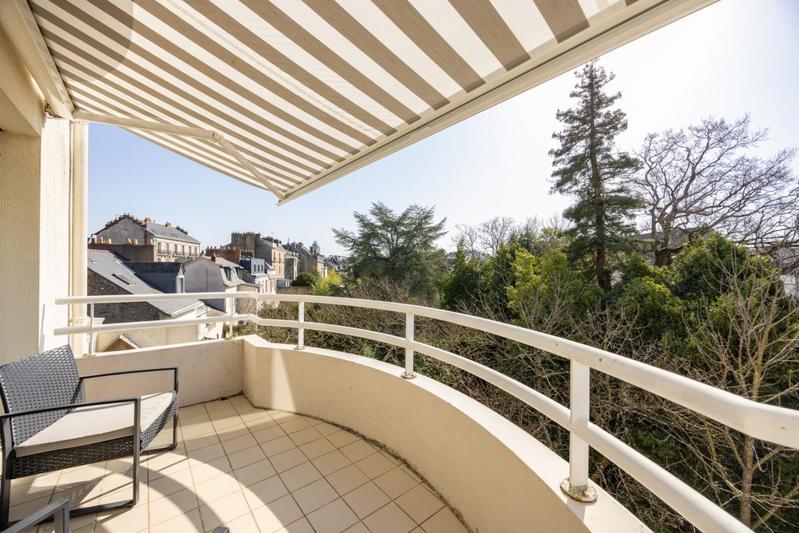 Appartement - 104 m² - 4 pièces