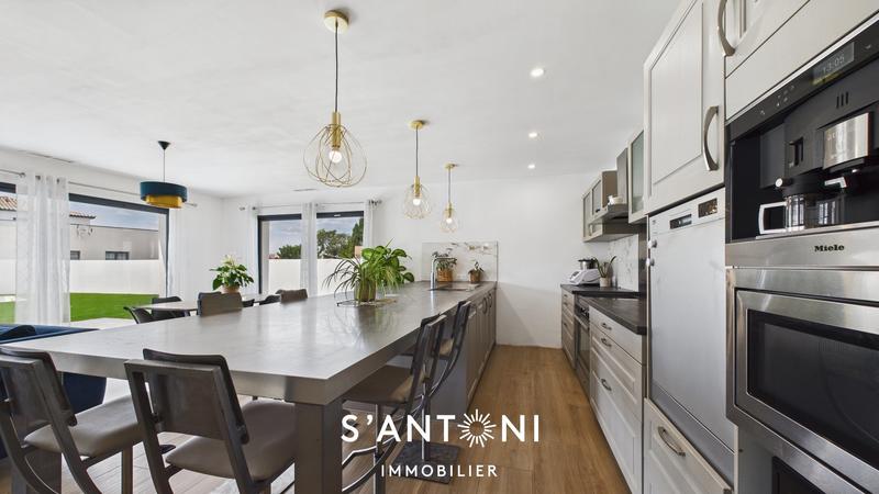 Maison - 111 m² - 4 pièces