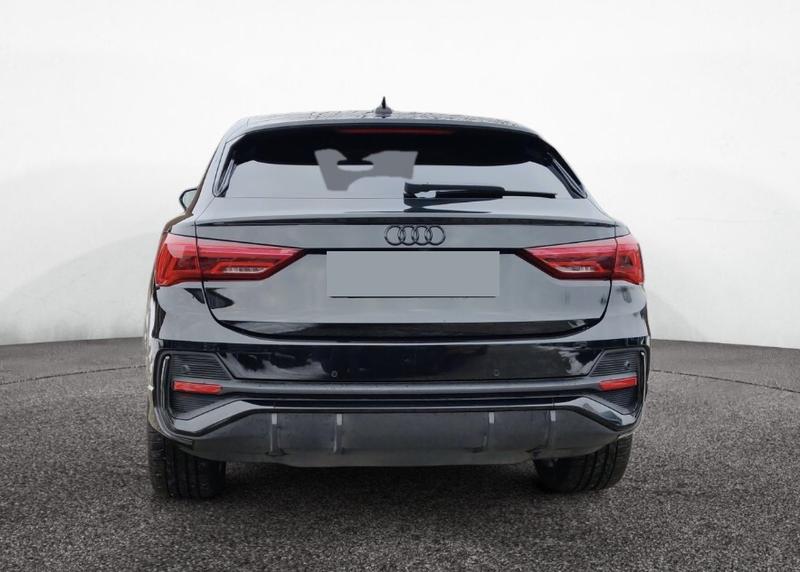 Audi Q3 Sportback 45 TFSIe 245 s-Line Hybride Rechargeable / Attache Remorque Matrix Led Sieges Elec à Memoire Coffre Keyless