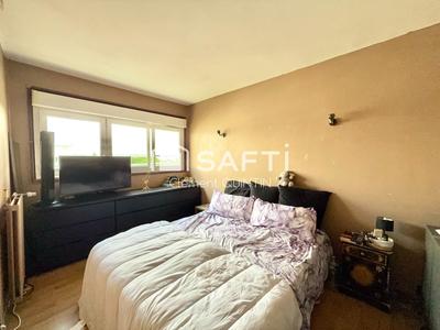 Appartement - 80 m² - 4 pièces