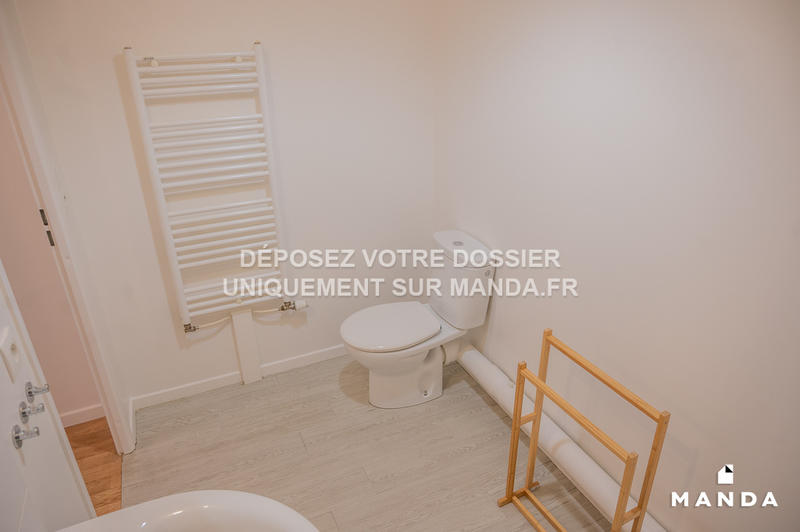 Chambre - 9 m² - 5 pièces