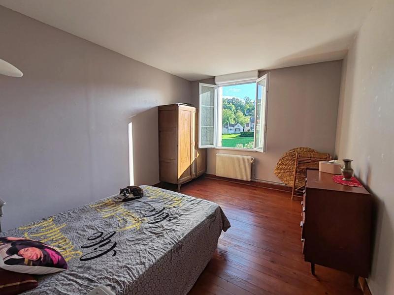 Maison - 228 m² - 11 pièces