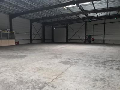 Entrepôt - 2 000 m²