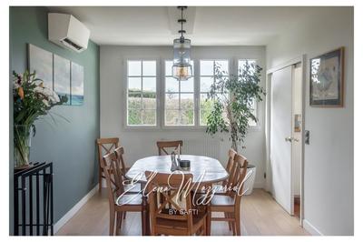 Maison - 207 m² - 9 pièces