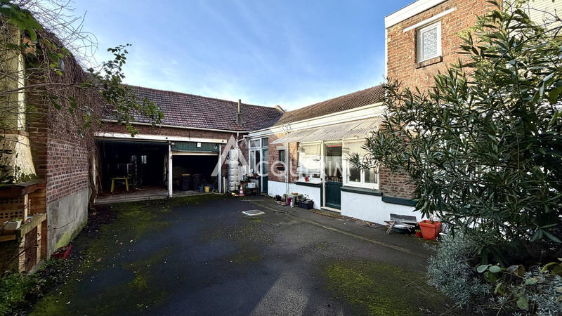 Maison - 140 m² - 6 pièces