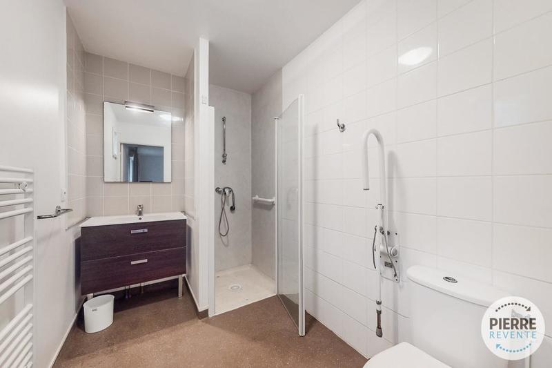 Studio - 30 m² - 1 pièce