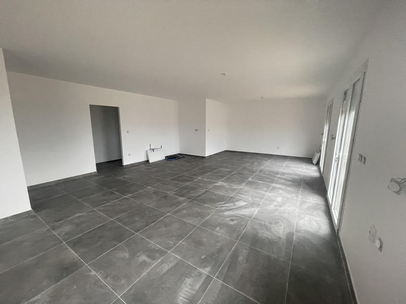 Maison - 192 m² - 8 pièces