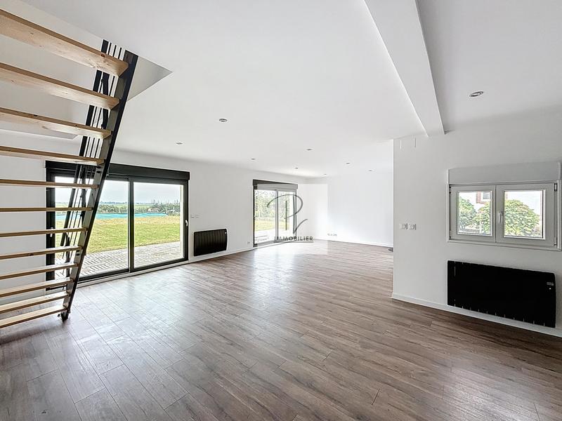 Maison - 150 m² - 8 pièces