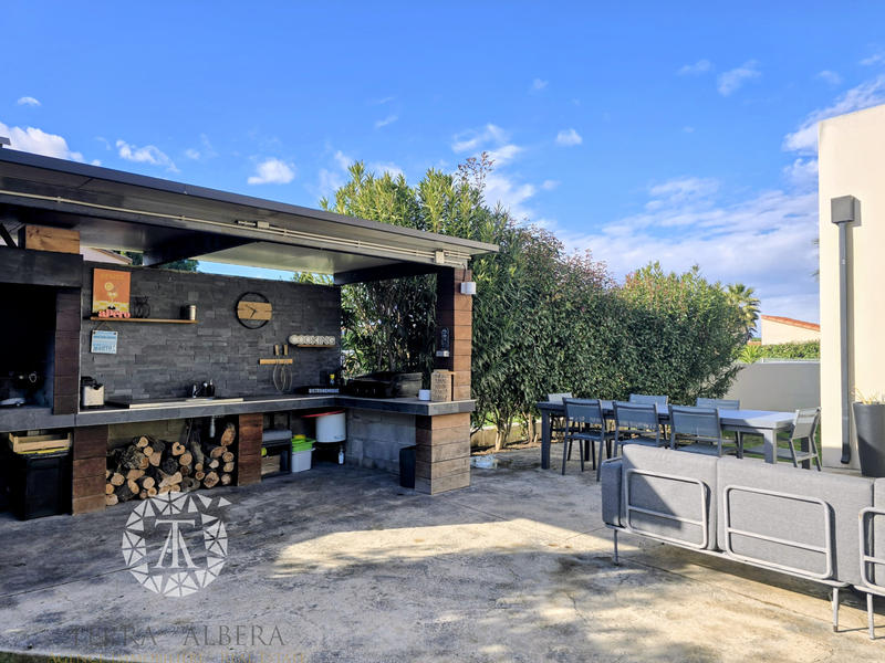 Villa - 209 m² - 7 pièces