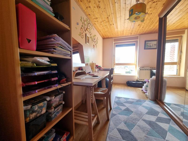 Maison - 208 m² - 9 pièces